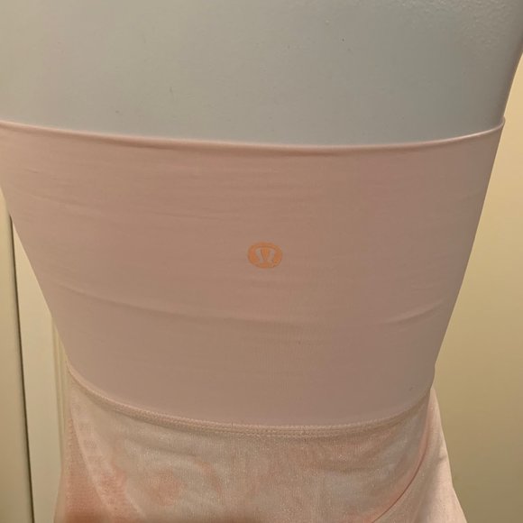 LULULEMON - Picture 6 of 9